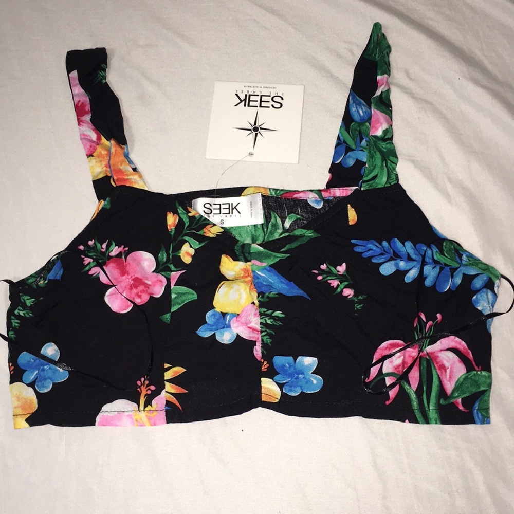 Black floral tropical crop top size S. With tags.